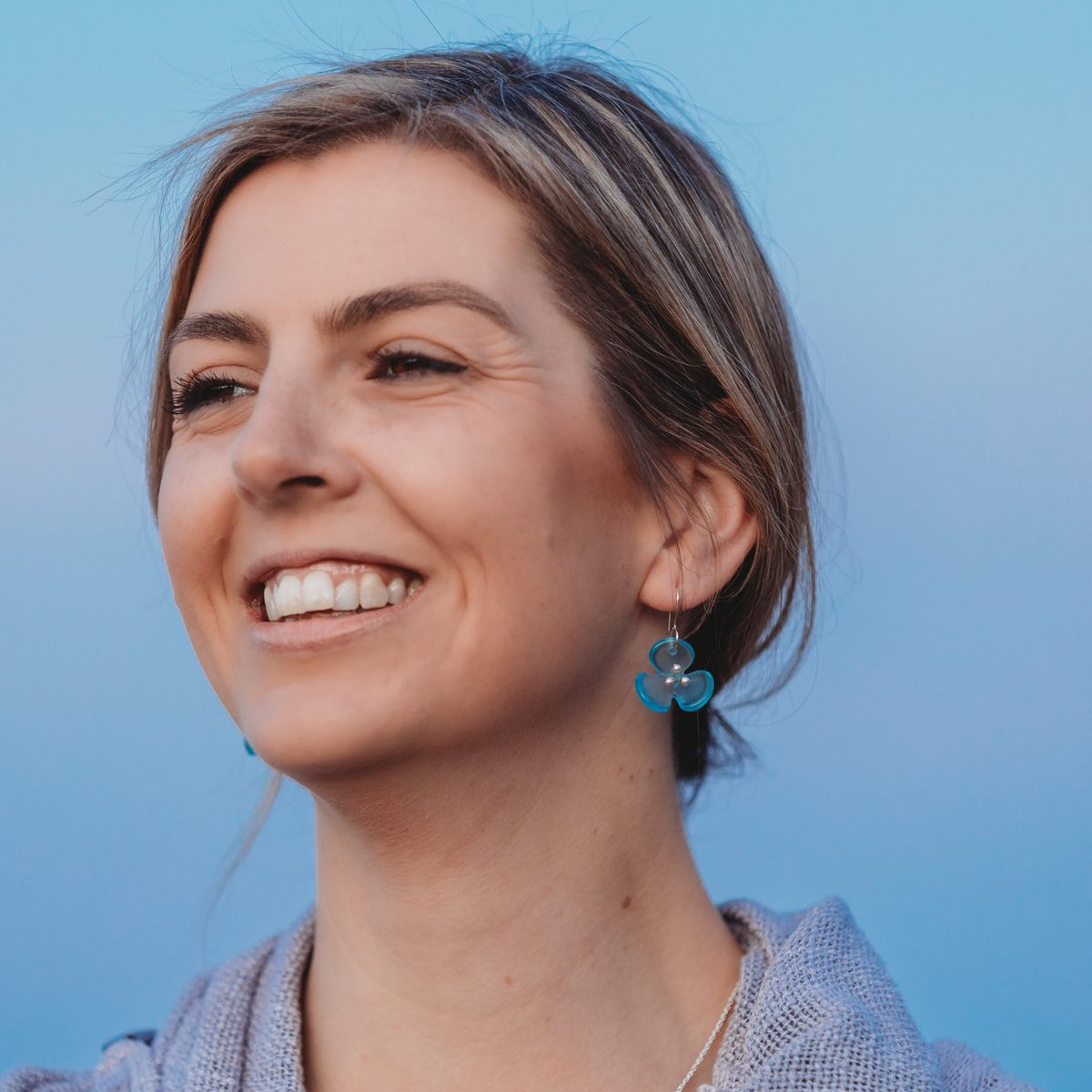 Bombay Flower Earrings Light Blue