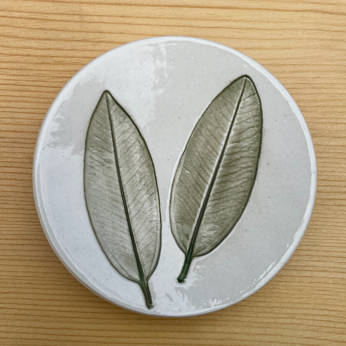 Pōhutukawa Ring Dish Green