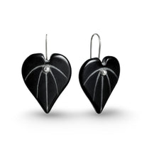 Kawakawa Leaf Earrings Black