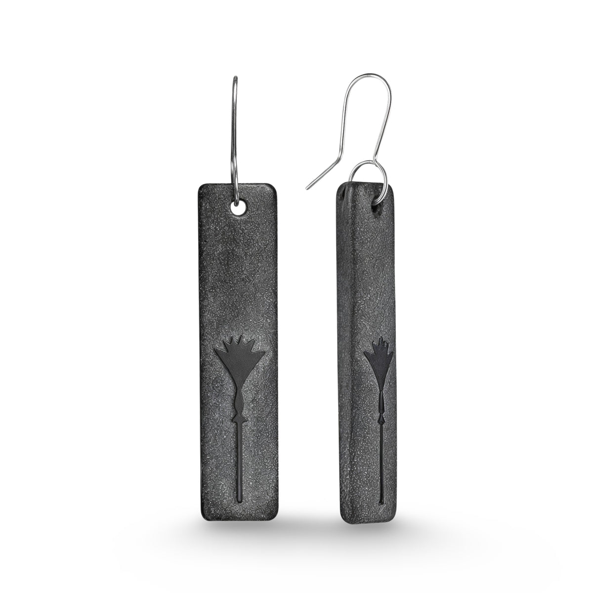 Nīkau Drop Earrings Black
