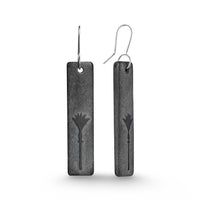 Nīkau Drop Earrings Black