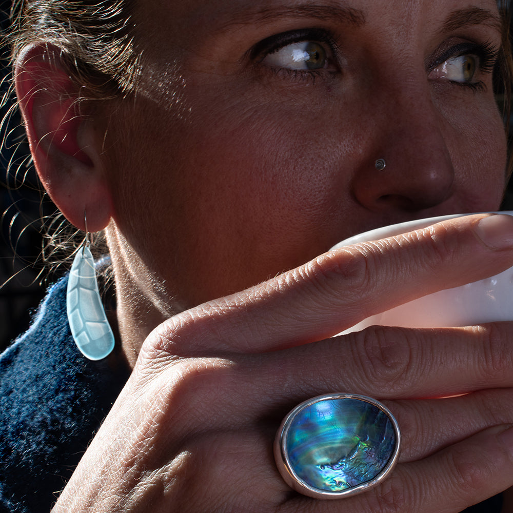 Pāua Concave Ring