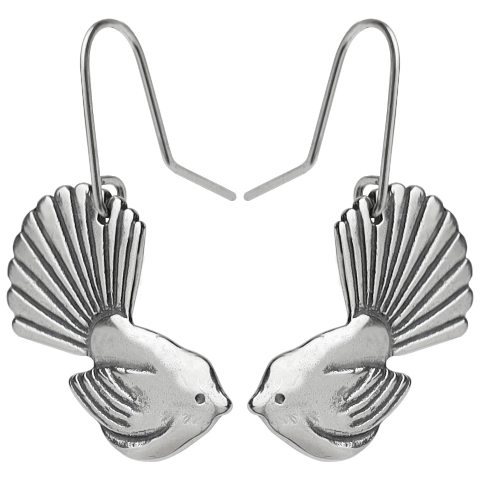 Fantail Earrings Silver Regular