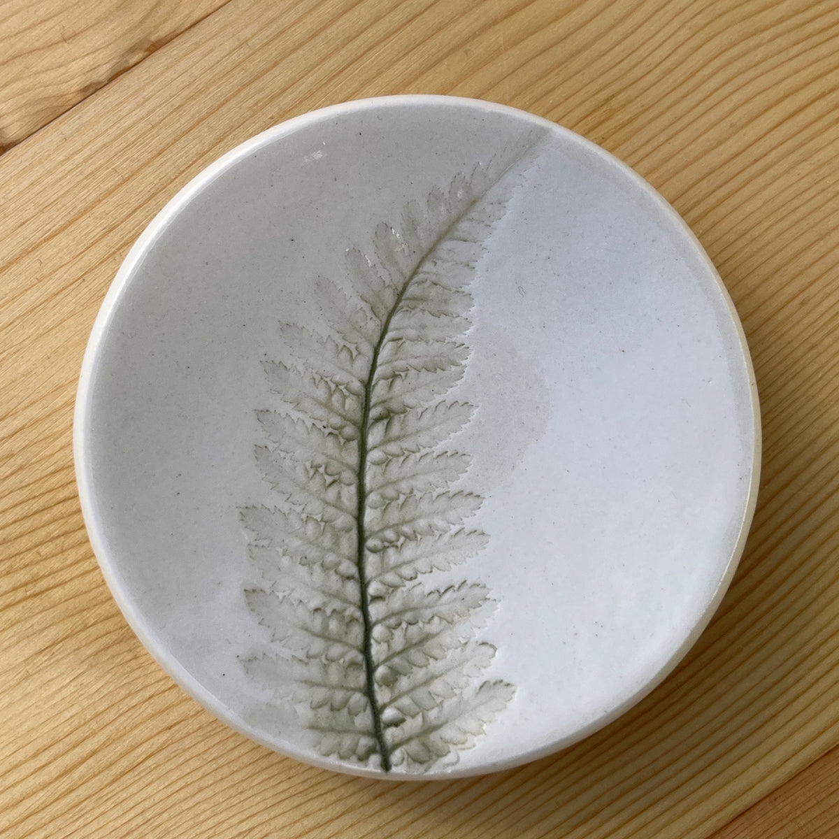 Fern Ring Dish Green